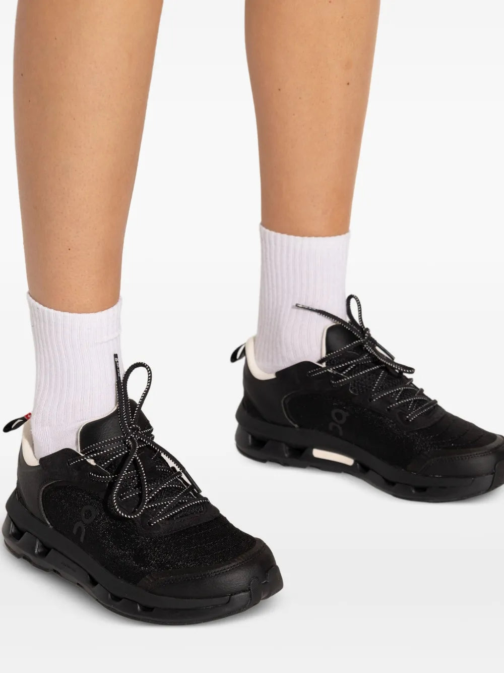 On Running Logo-Print Lace-Up