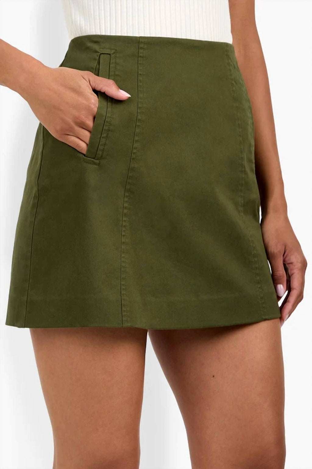 Laven Mini Skirt In Jungle Green