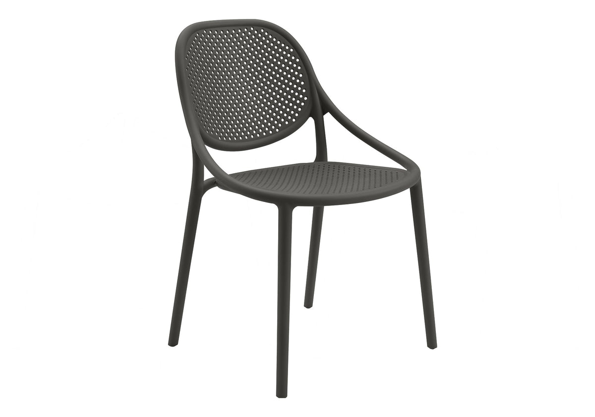 Modern Outdoor Armchairs with Space-Saving Design