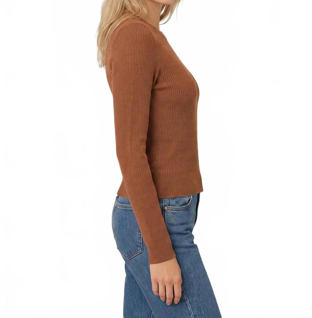 Leni Novelty Rib Long Sleeve Crewneck Top In Carob Brown