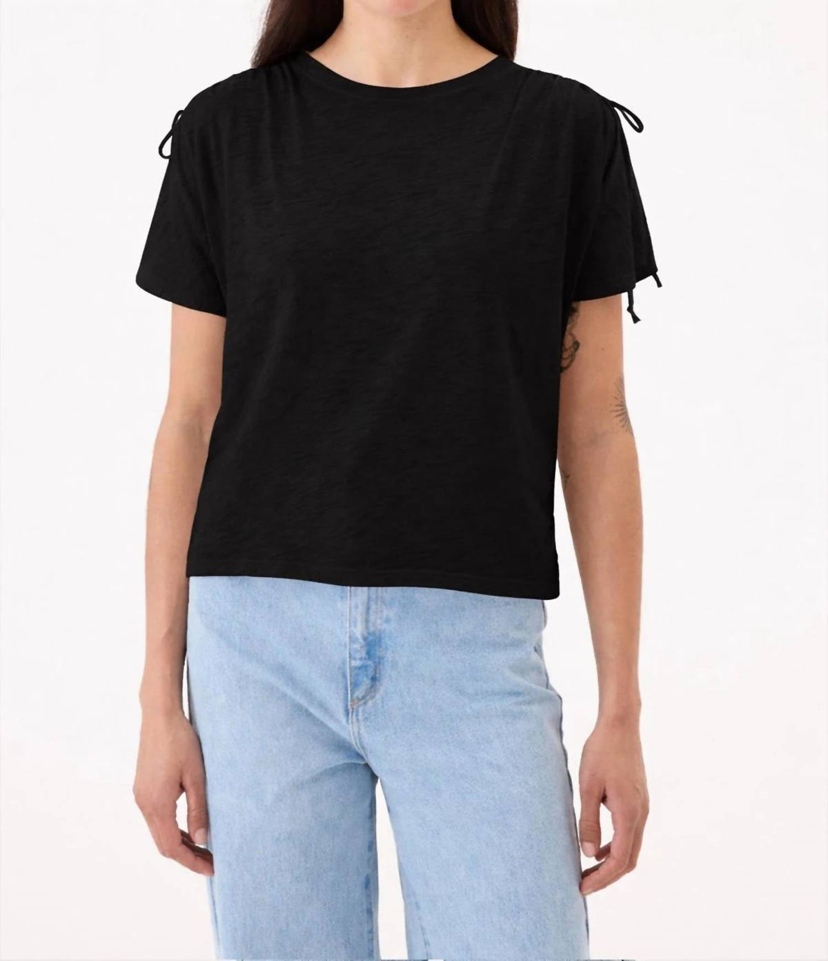 Modern Muse Tee In Black