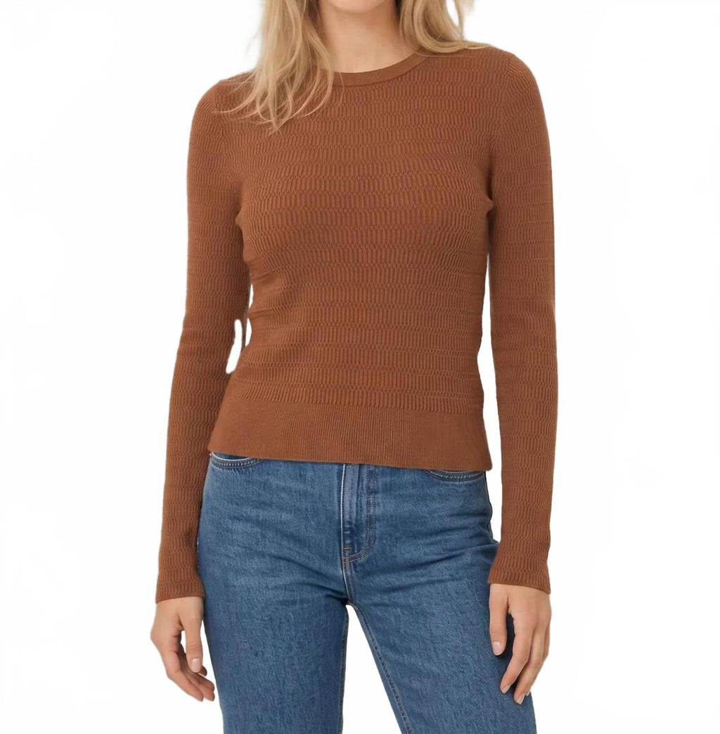 Leni Novelty Rib Long Sleeve Crewneck Top In Carob Brown