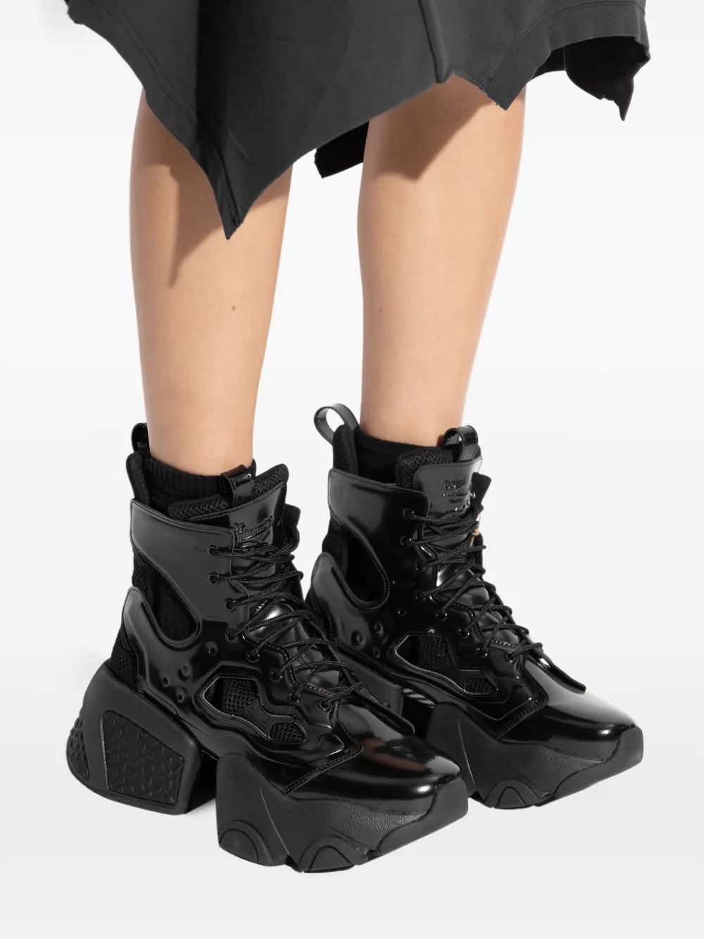 Noir Kei Ninomiya X Comme Des Gar ns Cut-Out Platform