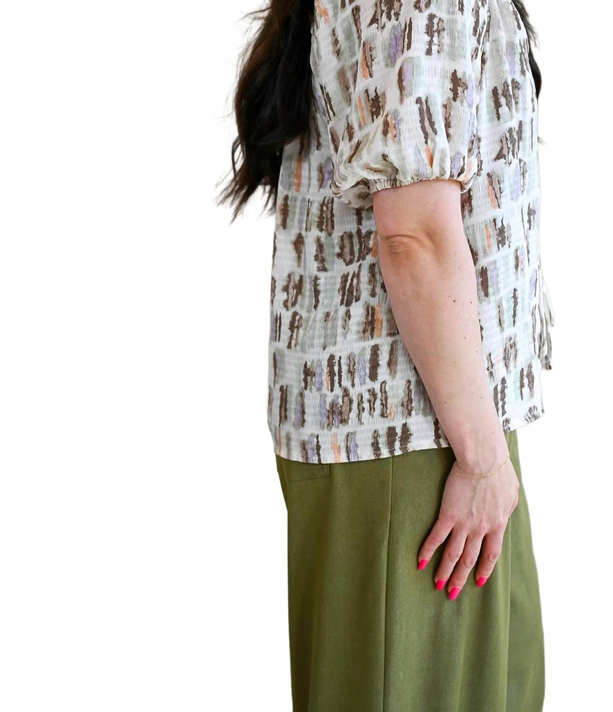 Women's Jewell Avenue Button Up Blouse In Beige