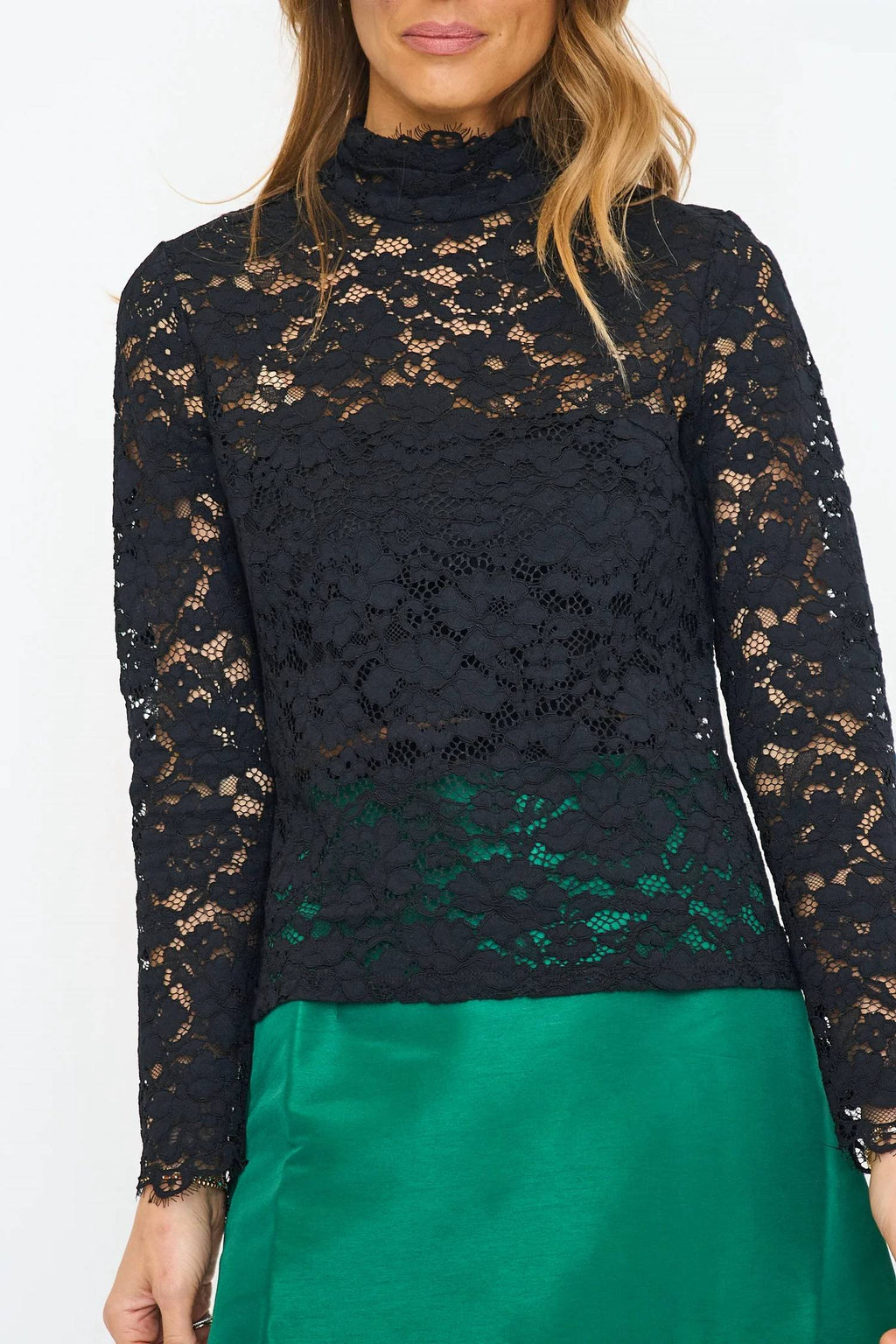 Thea Lace Top In Black