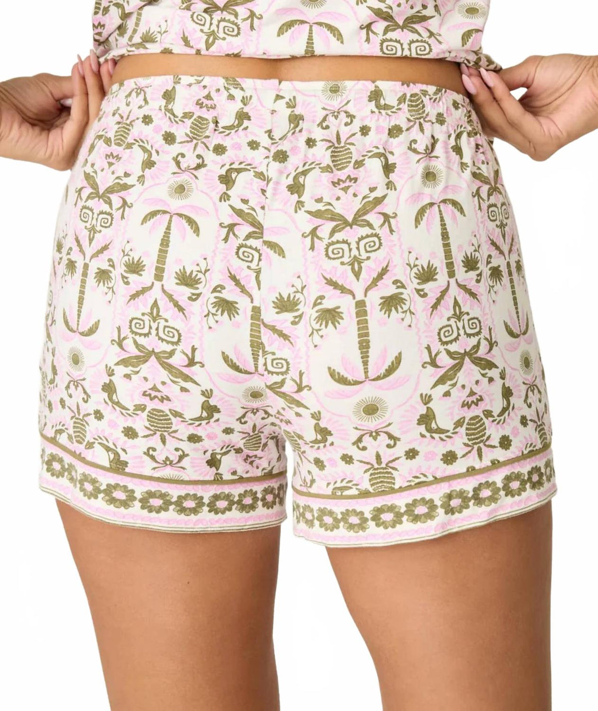 Deja Vu Dreams Short In Multi