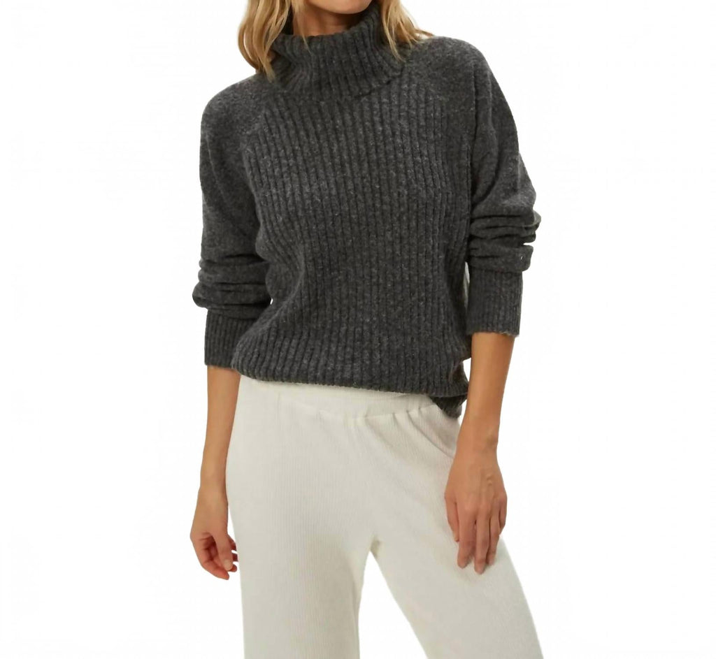 Storm Turtleneck Pullover In Charcoal