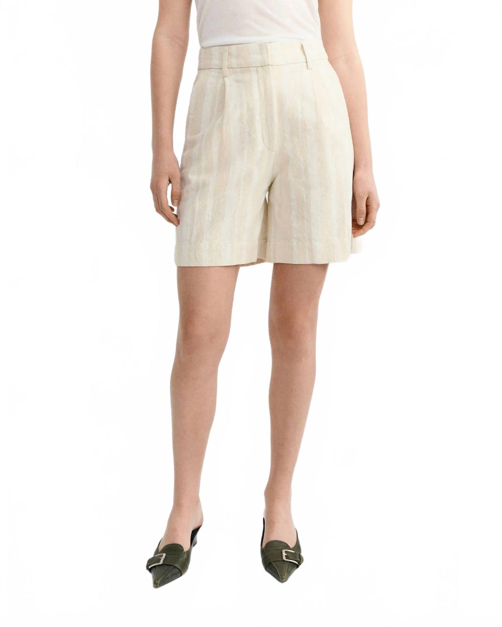 Lia Bermuda Shorts In Raw Beige With White Stripes