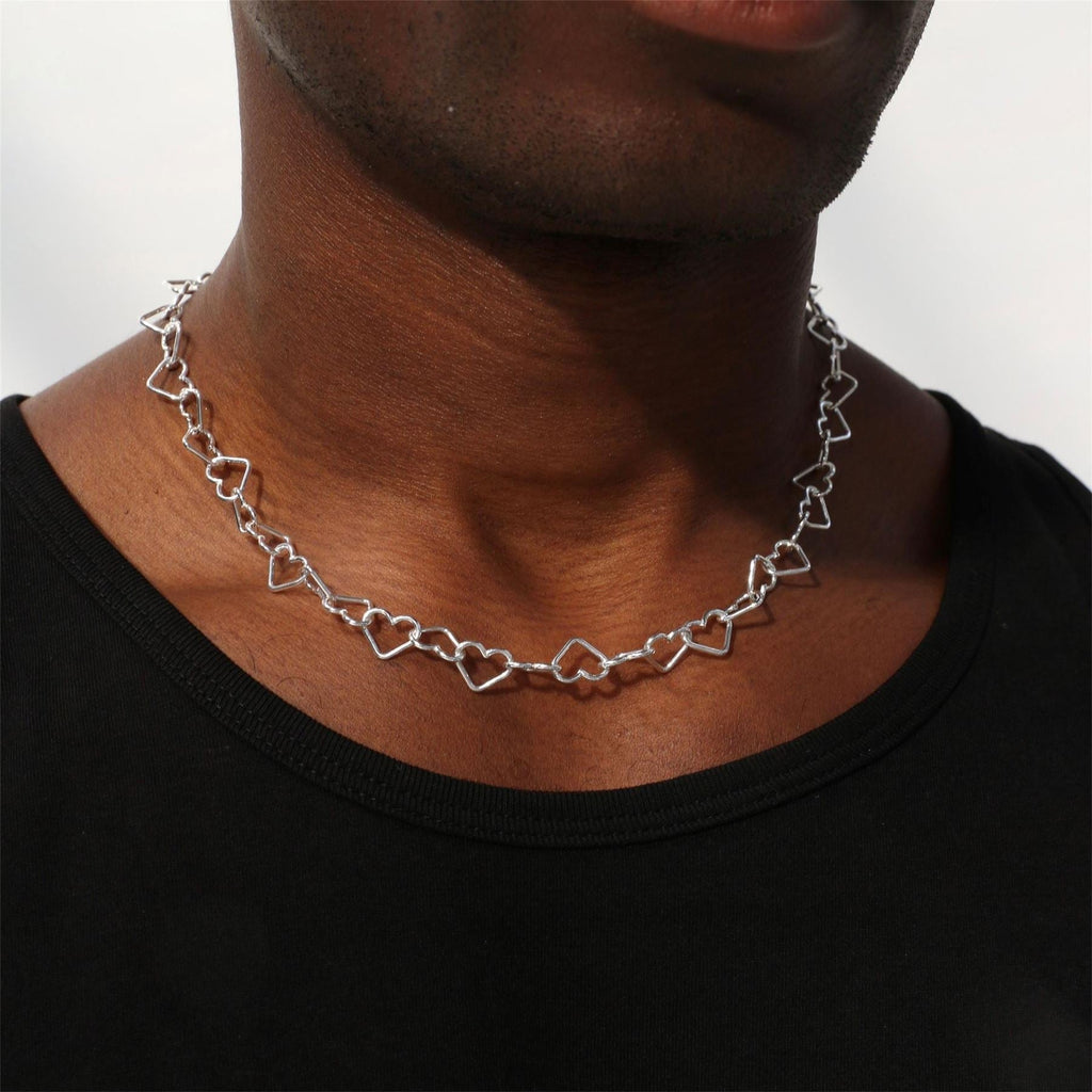 Common Lines Heart Link Necklace