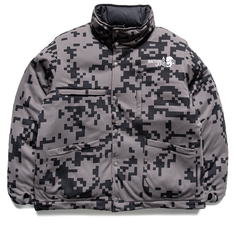 Kazuki Kuraishi x A Bathing Ape Pixelate Camo Reversible Down Jacket - Black