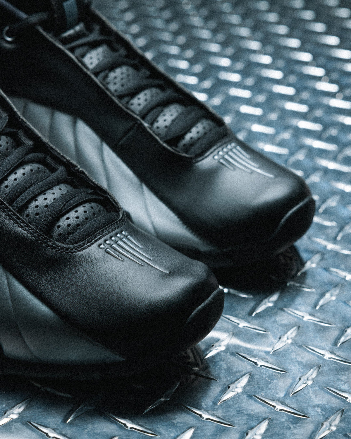 Nike Shox BB4 - Black/Metallic Silver