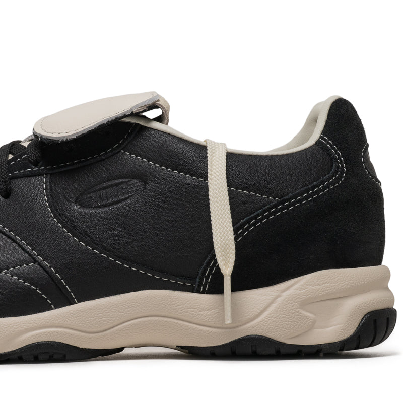 Puma King Indoor Icons - Black/Frosted Ivory
