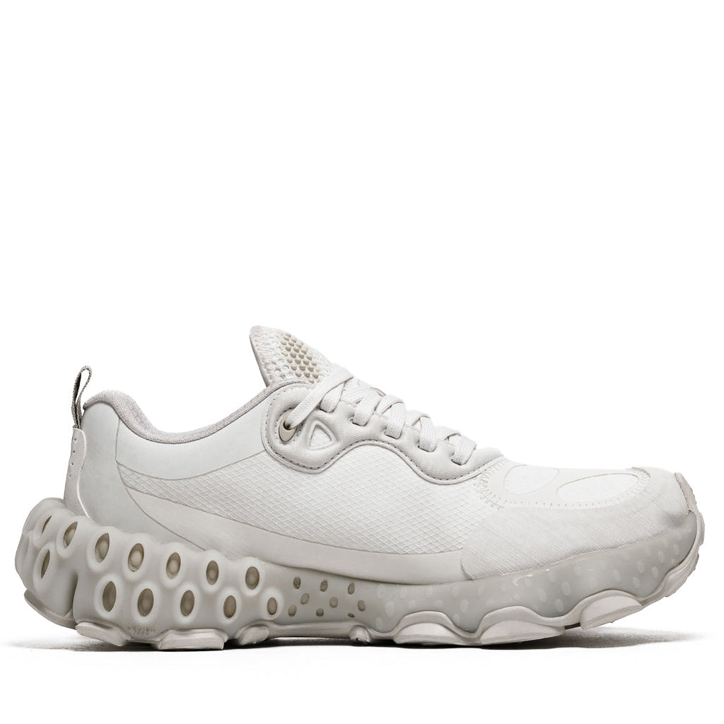 Spunge Osmosis 'Feta' - White/White