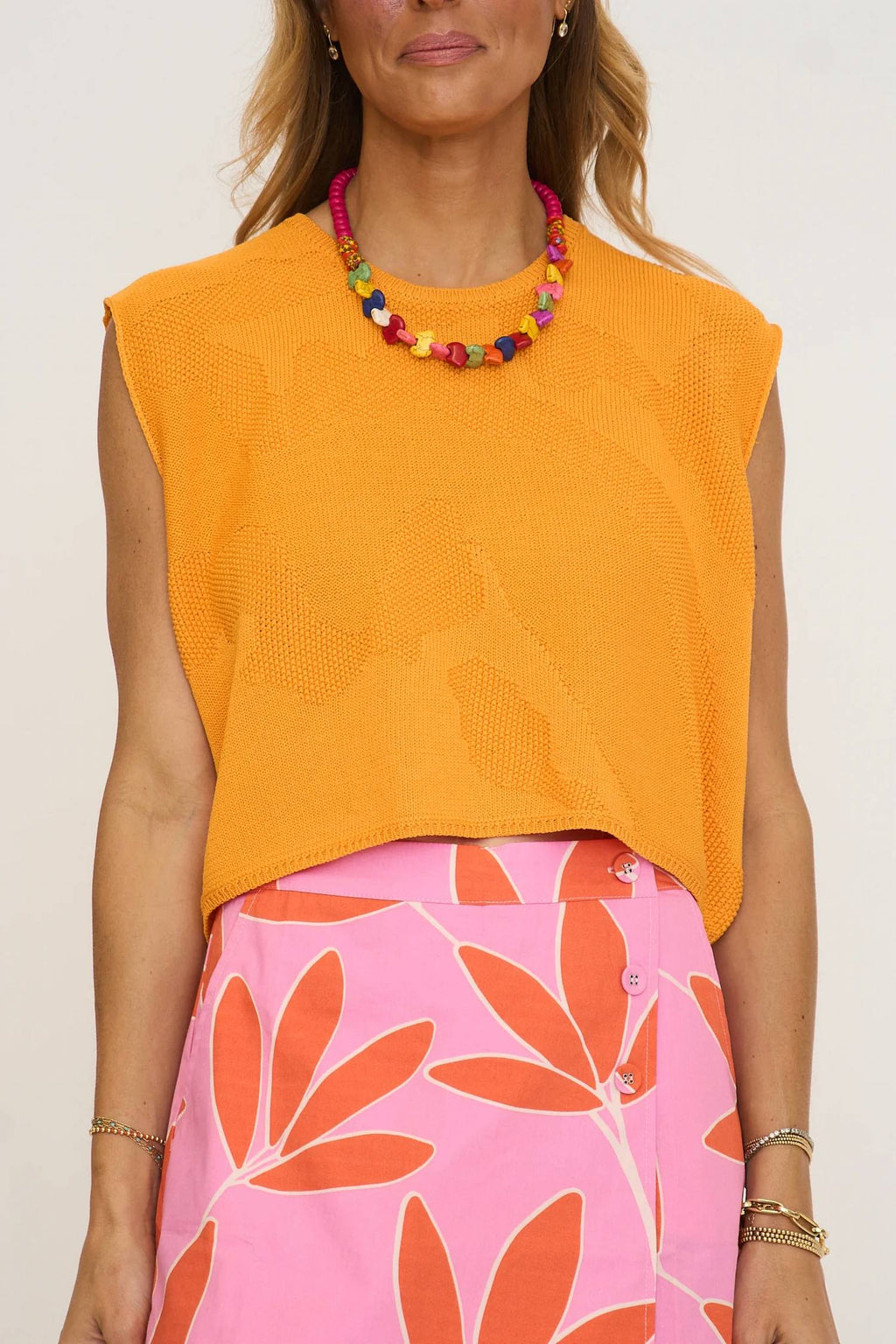 Laura Sleeveless Sweater In Orange
