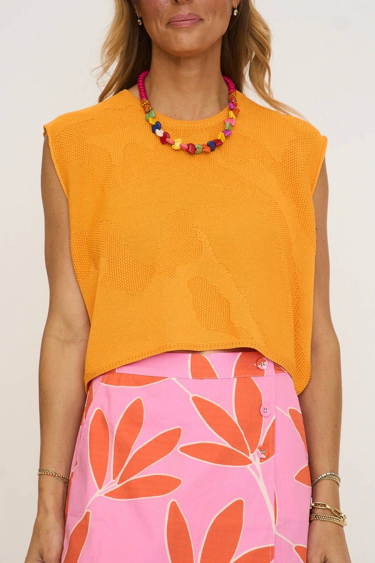 Laura Sleeveless Sweater In Orange