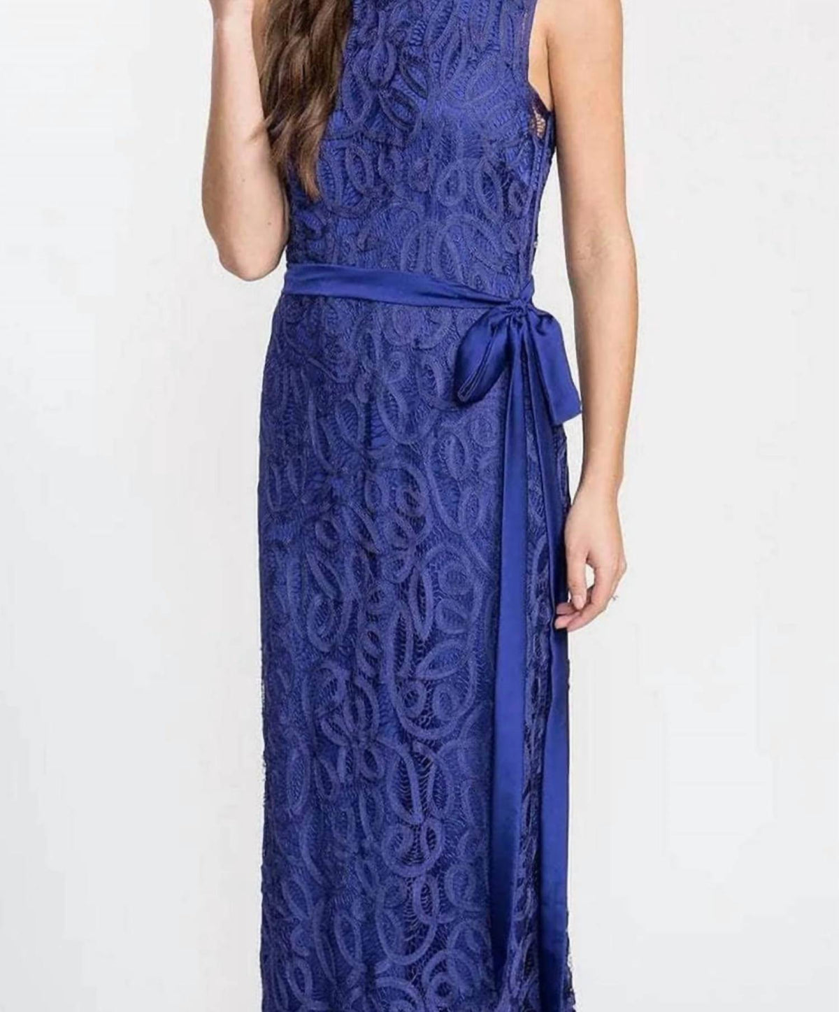 Sleeveless Lace Bateau Neck Long Dress In Navy