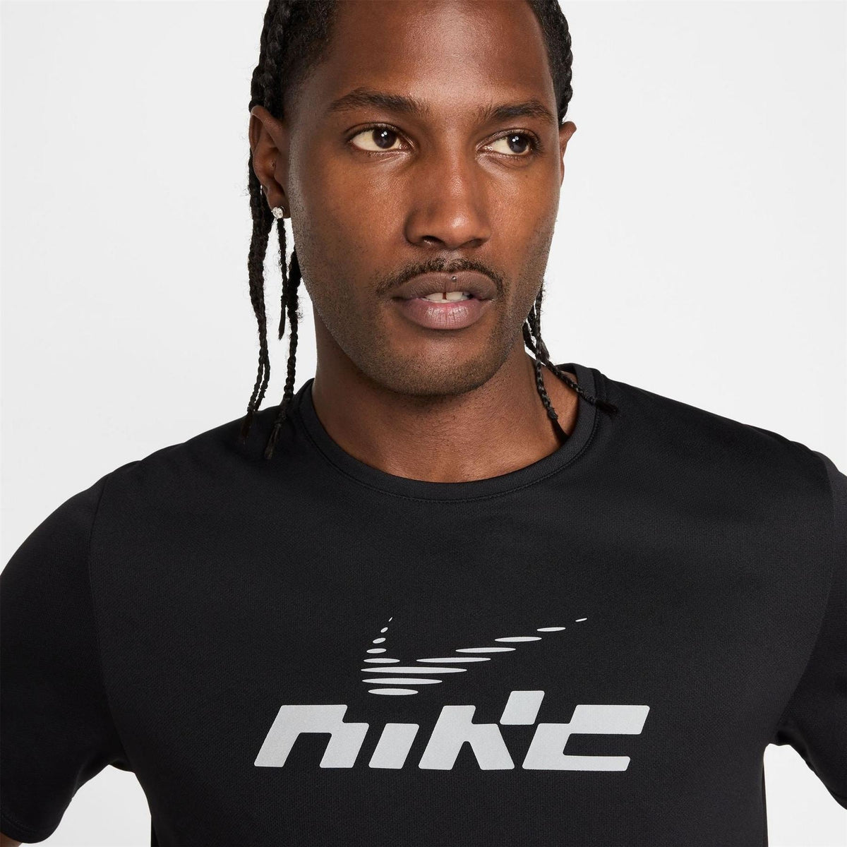 Nike Mile Logo Print Wordmark Crew Neck Short Sleeve Jersey T-Shirt