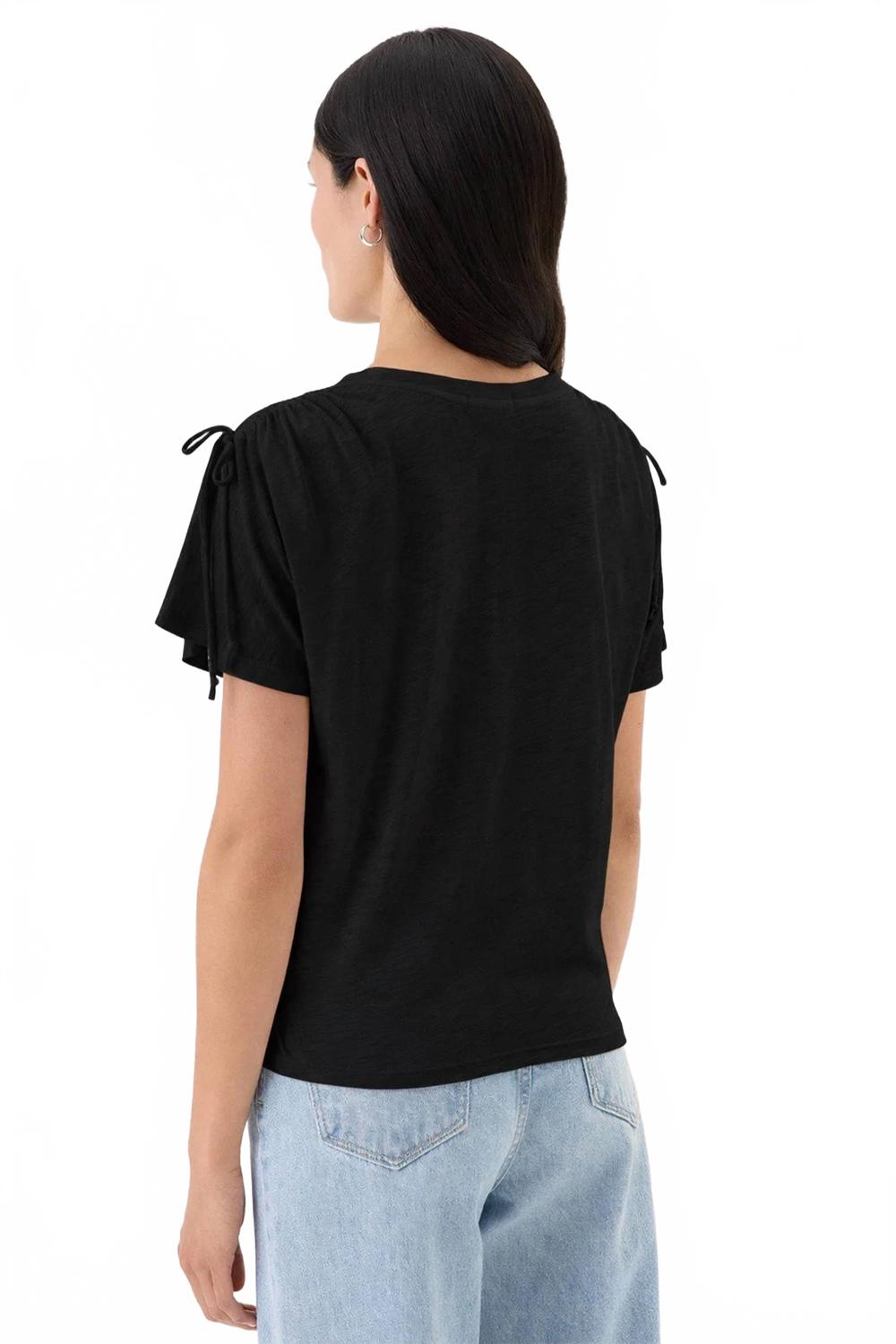 Modern Muse Tee In Black