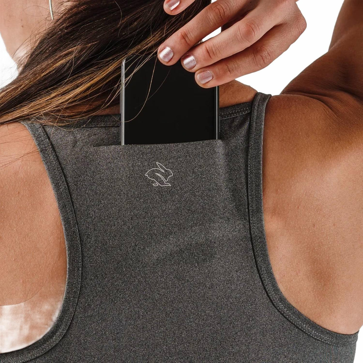 Women's Strappy Pocket Sports Bra In Charcoal