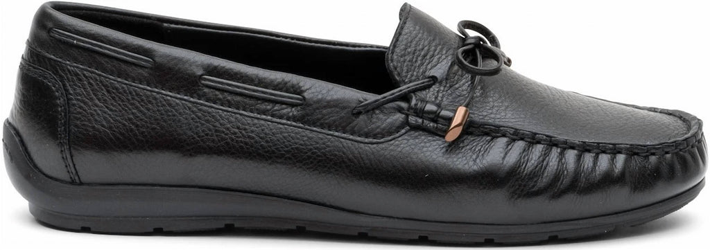 Women's Amarillo Driving Moccasin In Black Calf Leather