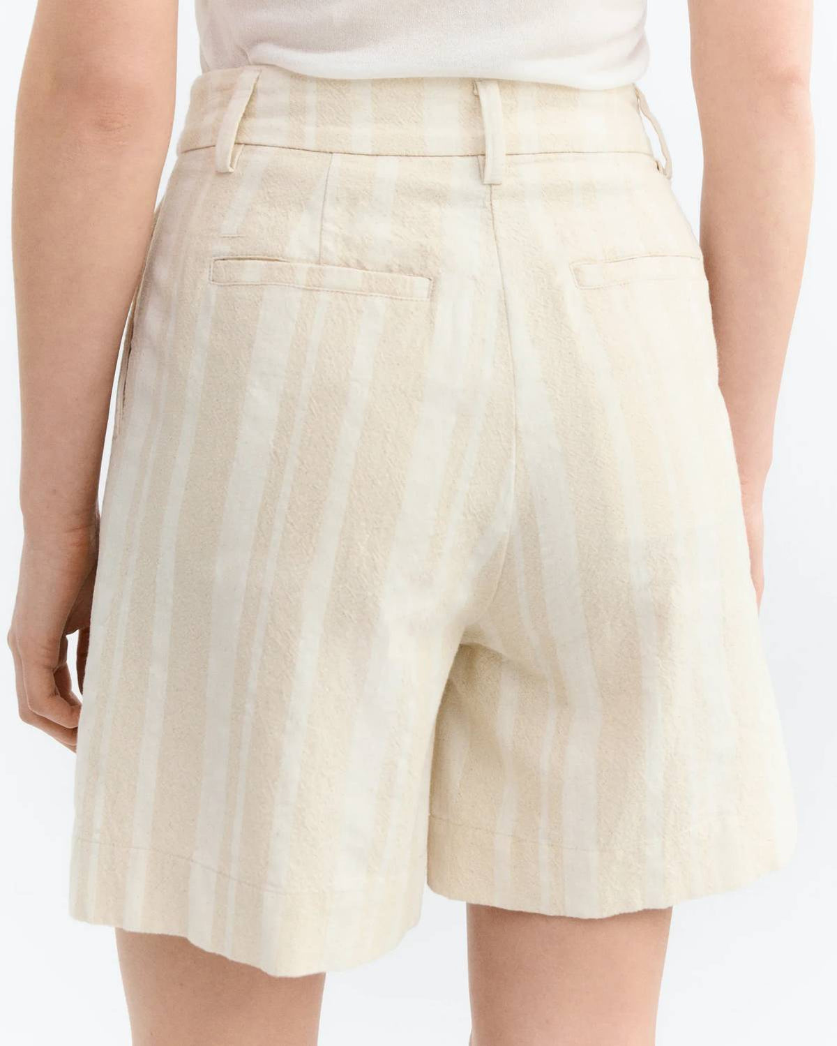 Lia Bermuda Shorts In Raw Beige With White Stripes