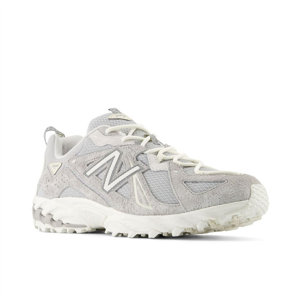 New Balance V1 Trainers